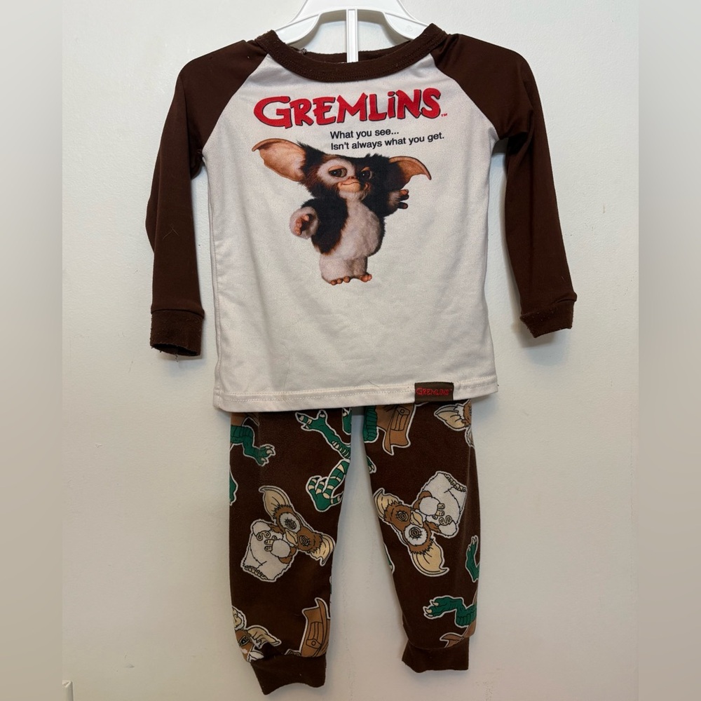 Gremlins Kids Brown & White Gizmo Pajama Set